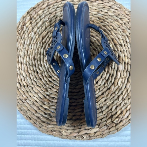 Elegant Navy Blue Sandals with Decorative Medallion. Size 9. - Picture 5 of 6